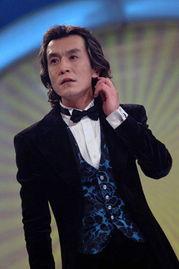 李咏什么背景,从央视名嘴到人生导师的跨界传奇